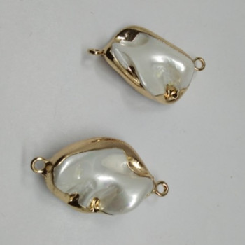 Pearl Charm Irregular 