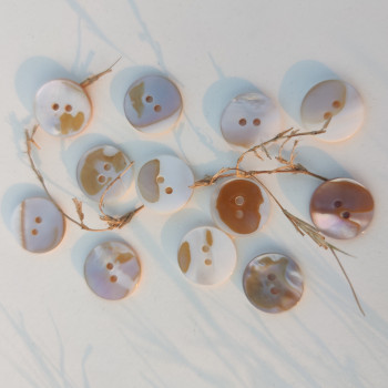 peaches Sea Shell (Mother of Pearl) 2 Holes Round Buttons peaches Sea Shell (Mother of Pearl) 2 Holes Round Buttons