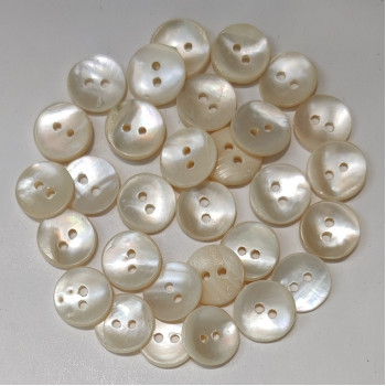 natural Sea Shell (Mother of Pearl) 2 Holes Round Buttons natural Sea Shell (Mother of Pearl) 2 Holes Round Buttons